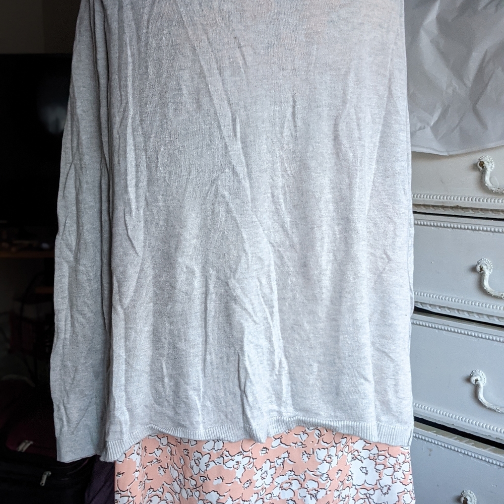 NWOT. Roz&Ali XL sweater and attached tank - Picture 2 of 7